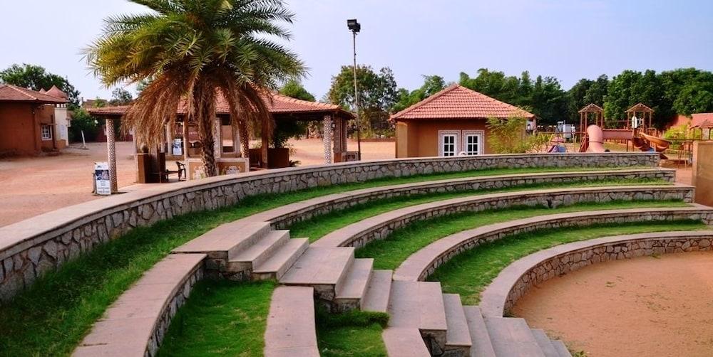 Vijayshree Resort And Heritage Village Hospet Exterior foto